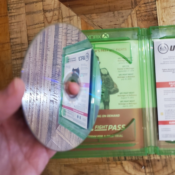 Xbox One Game Bundle - Picture 12 of 12